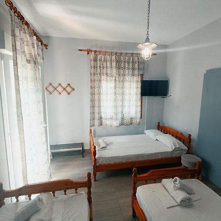 Deluxe Seaside Apartment Konstantinidis เนอาโปติไดอา ภายนอก รูปภาพ
